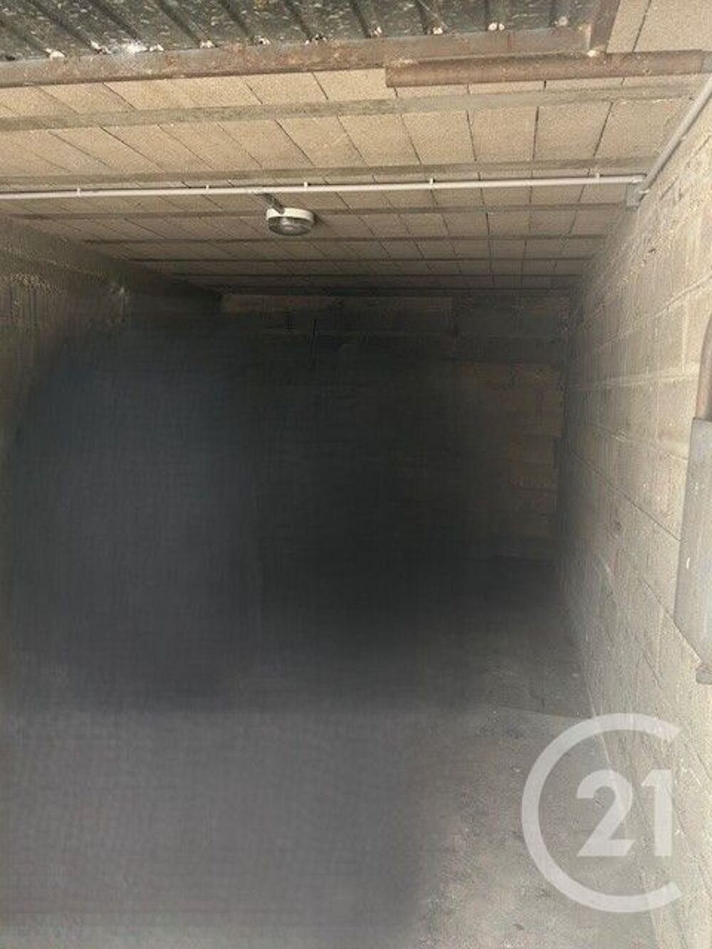 location Parking / Garage - 12 m² Asnières-sur-Seine (92600)