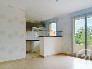  Appartement à louer 2 pièces 42 m²