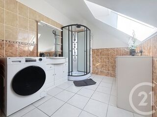  Appartement à louer 2 pièces 55 m²