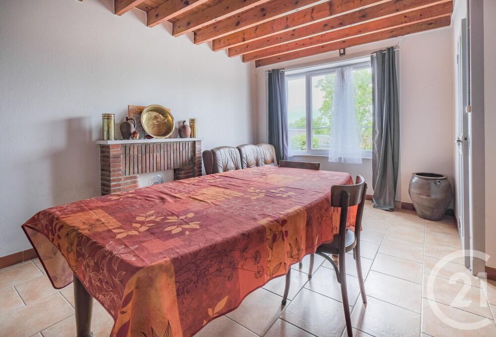 Au c½ur de Sortosville-en-Beaumont, cette maison en pier....