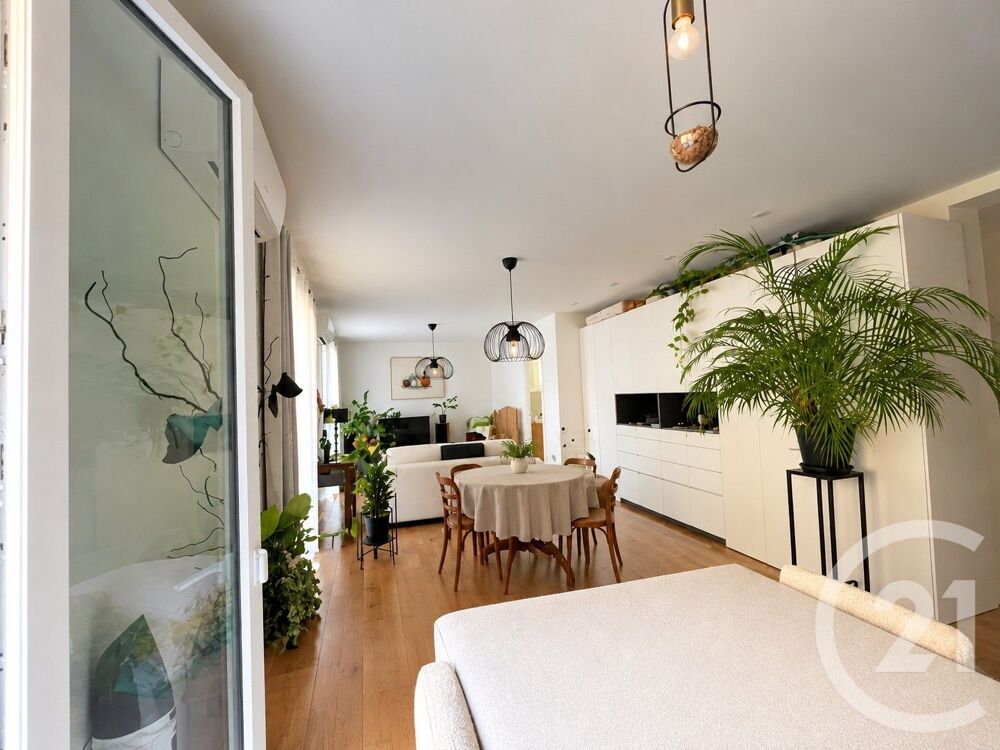 vente Appartement - 3 pièce(s) - 71 m² La Seyne-sur-Mer (83500)
