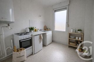  Appartement à louer 2 pièces 27 m²