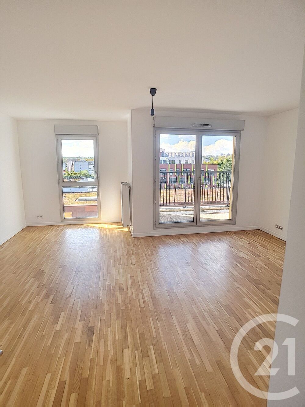 BOBIGNY - À LOUER APPARTEMENT 4 PIÈCES - Découvrez ce b....