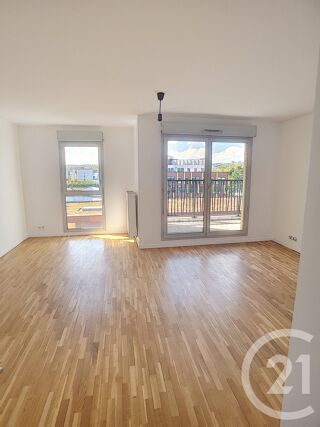  Appartement à louer 4 pièces 75 m²