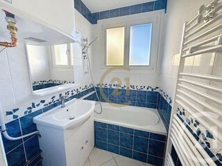  Appartement à louer 3 pièces 52 m²