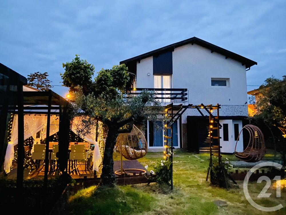 « LA MAISON DE FAMILLE » Au c½ur d'un agréable....