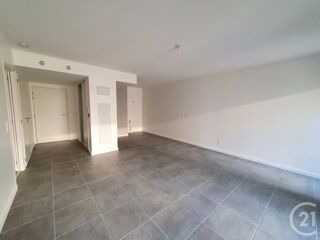  Appartement à louer 2 pièces 57 m²