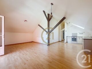  Appartement à louer 3 pièces 73 m²