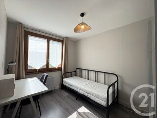  Appartement à louer 3 pièces 60 m²