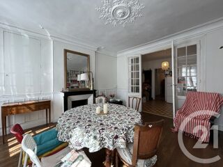  Maison à louer 8 pièces 162 m²