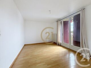  Appartement à louer 4 pièces 67 m²