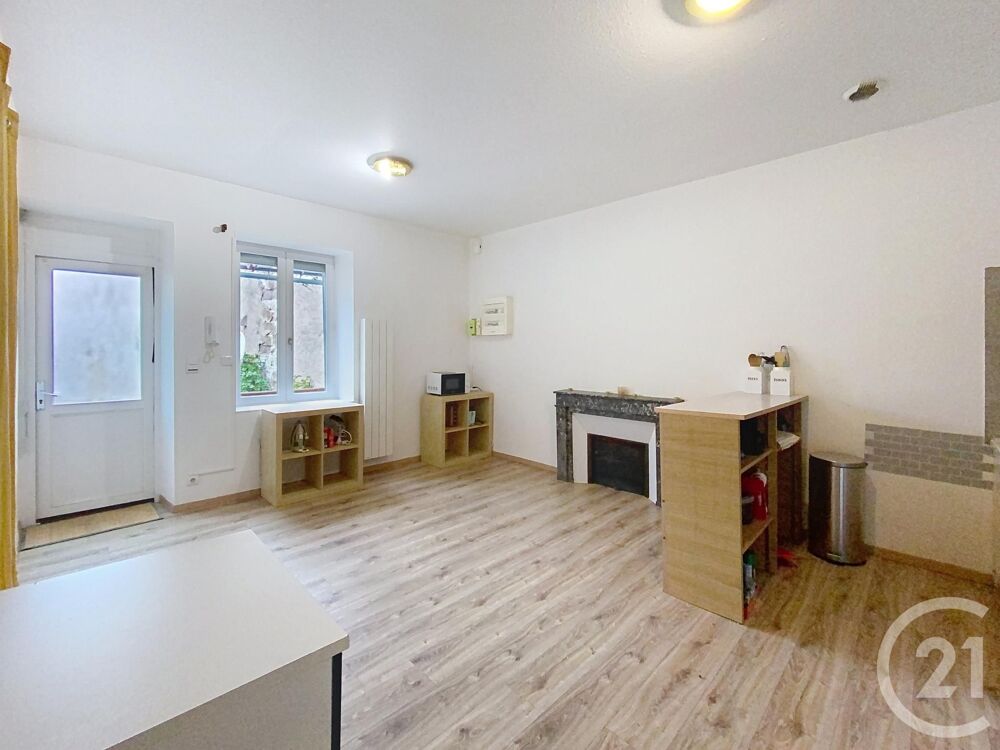 location Appartement - 3 pièce(s) - 86 m² Luxeuil-les-Bains (70300)
