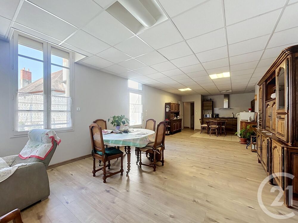 location Appartement - 4 pièce(s) - 110 m² Saint-Pourçain-sur-Sioule (03500)