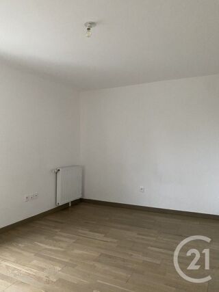  Appartement à louer 2 pièces 37 m²