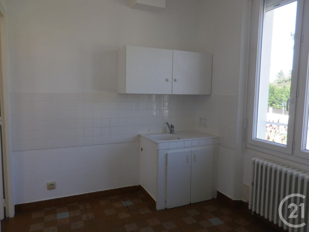 location Maison - 2 pièce(s) - 33 m² Saint-Pierre-lès-Nemours (77140)