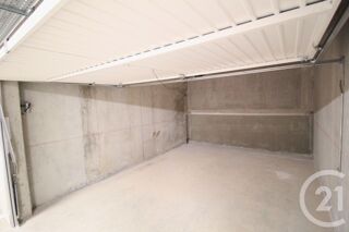  Parking / Garage à louer 19 m²