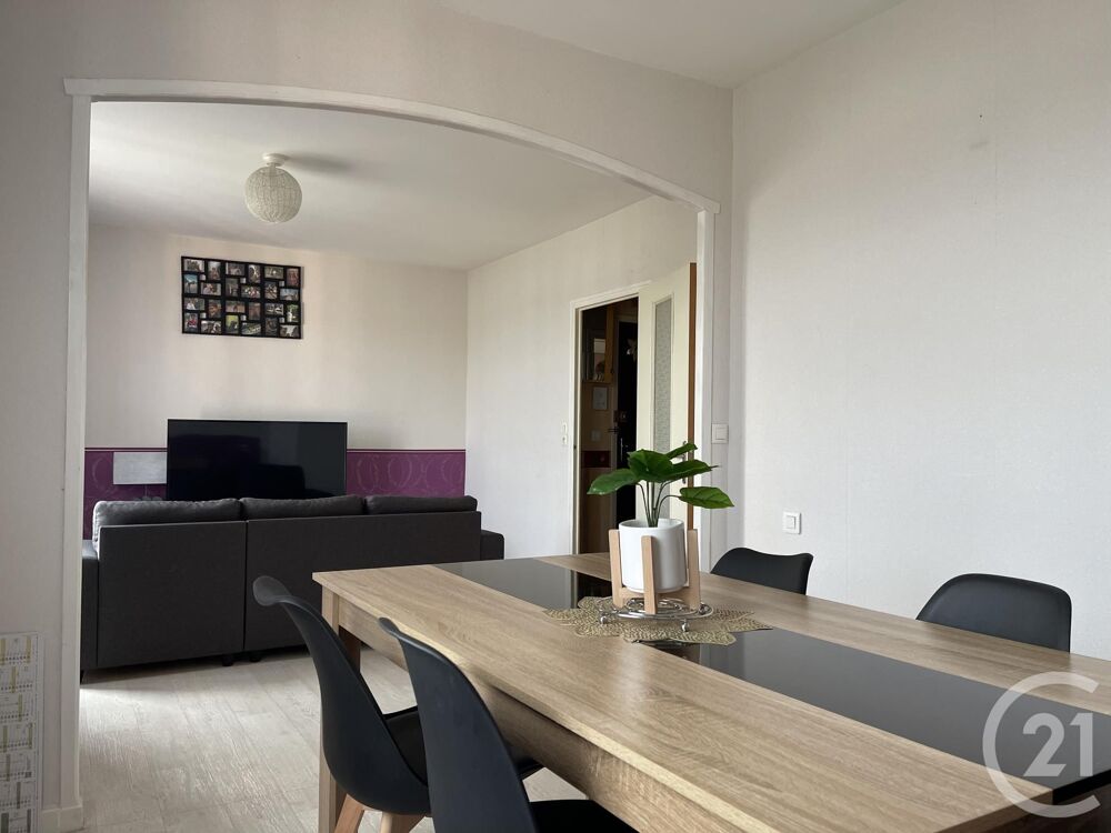 Appartement 3 pièces 70 m² · à Decize · 70 m² · 32 000 €