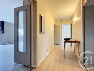  Appartement � vendre 4 pi�ces 74 m�