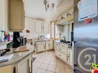  Maison � vendre 8 pi�ces 185 m�