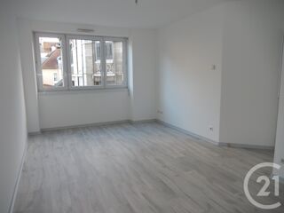  Appartement à louer 3 pièces 49 m²
