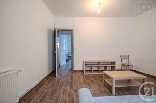  Appartement à louer 2 pièces 35 m²