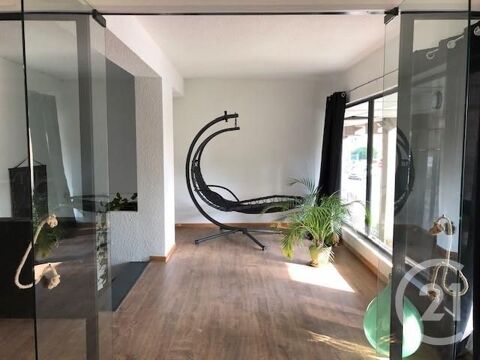  Appartement � louer 4 pi�ces 233 m�