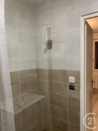  Appartement à louer 2 pièces 38 m²