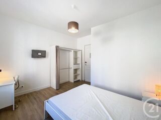  Appartement � louer 7 pi�ces 12 m�