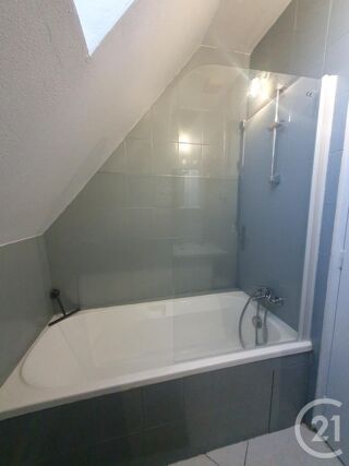 Appartement à louer 1 pièce 36 m²