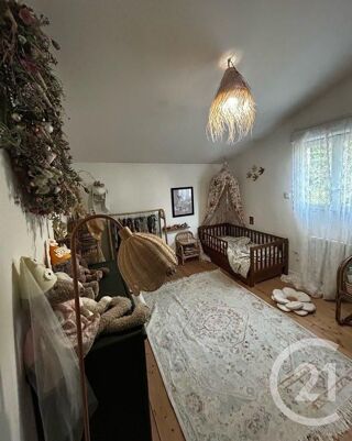  Maison � vendre 7 pi�ces 220 m� Montpon menesterol