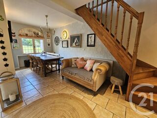  Maison à vendre 15 + pièces 800 m²