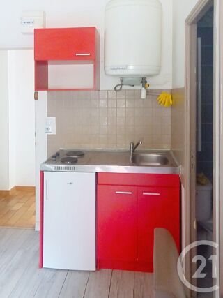  Appartement à louer 1 pièce 21 m²