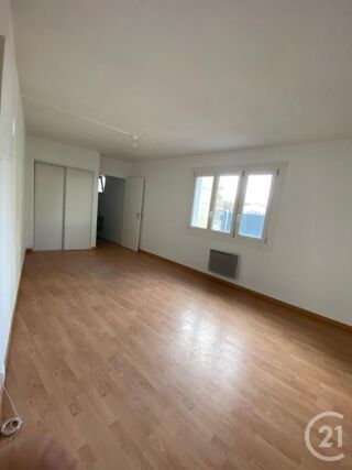  Appartement à louer 2 pièces 35 m²