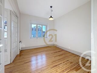  Appartement à louer 3 pièces 55 m²