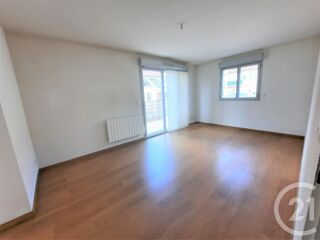  Appartement à louer 3 pièces 65 m²