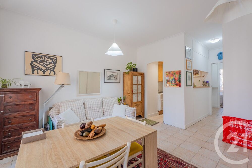 NICE RIQUIER: Appartement 2 pièces de 39.50m² situé au 3....