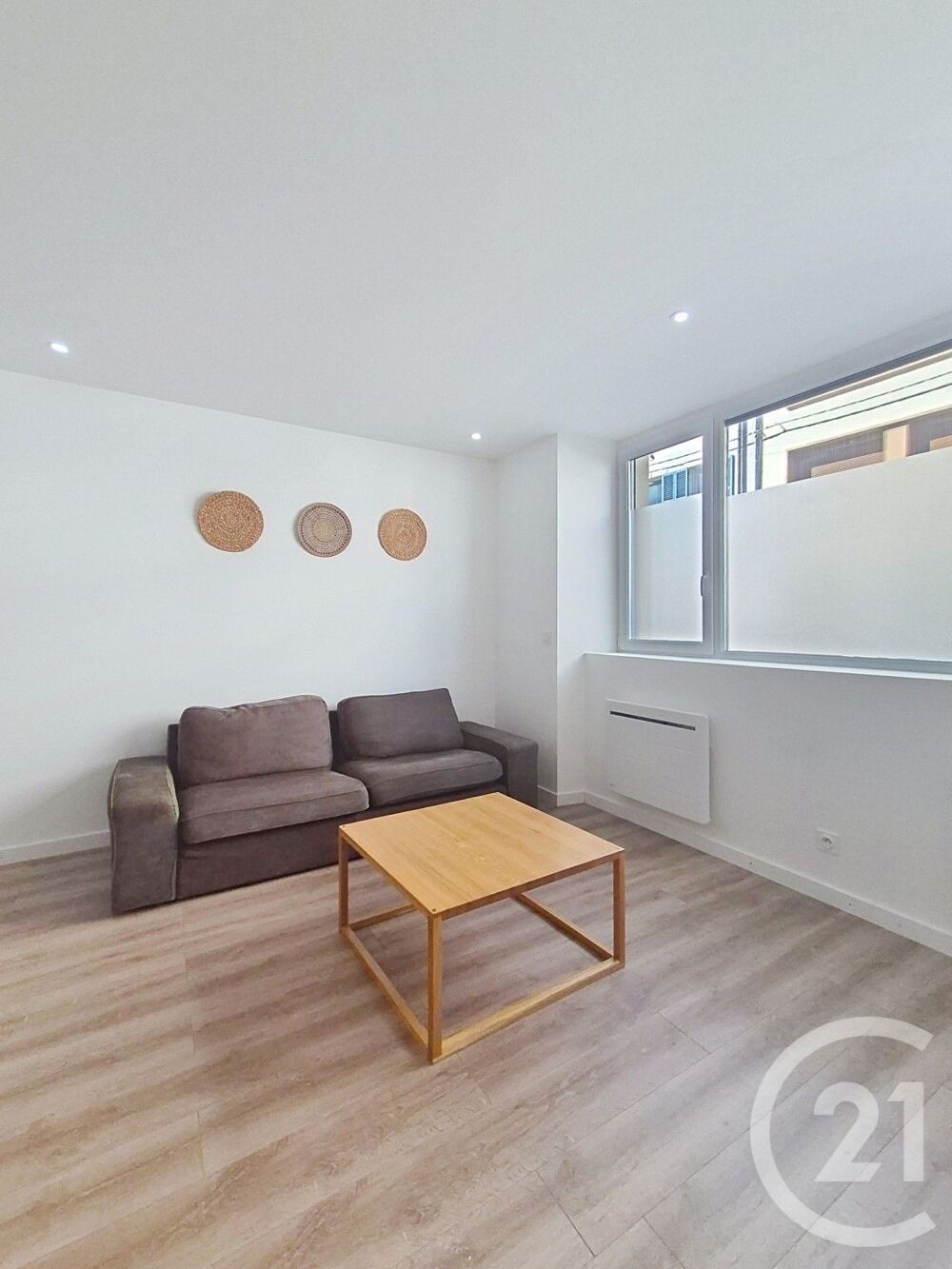 MOREZ: Découvrez ce bel appartement T2 meublé d'environ ....