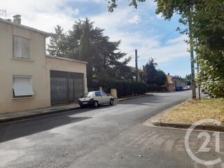  Appartement à louer 3 pièces 55 m²