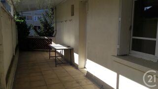  Appartement à louer 2 pièces 60 m²