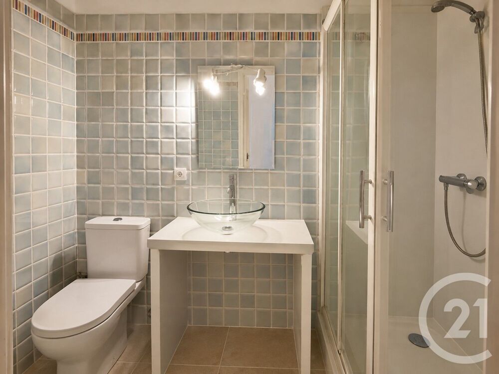 LA SEYNE-SUR-MER CENTRE-VILLE APPARTEMENT T2 DE 47 m²<....