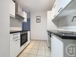  Appartement à louer 3 pièces 60 m²