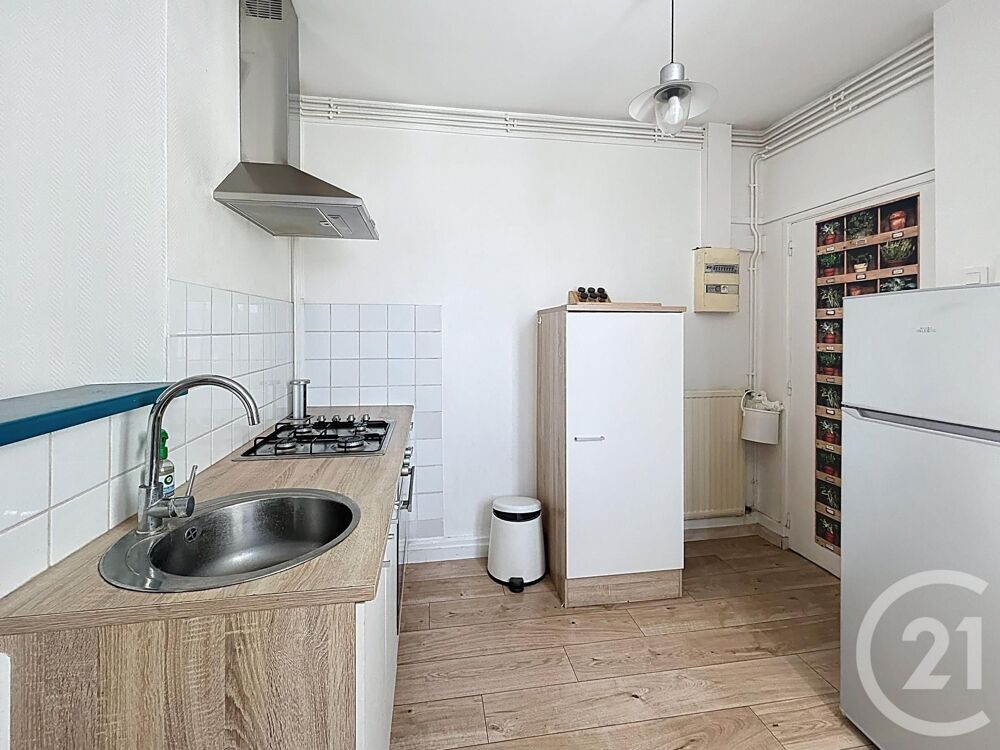 location Appartement - 3 pièce(s) - 63 m² Saint-Pourçain-sur-Sioule (03500)