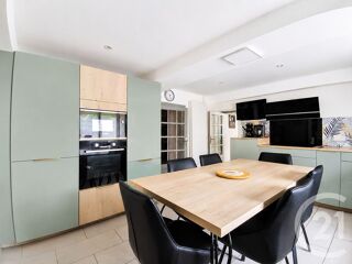  Maison à vendre 10 pièces 321 m²
