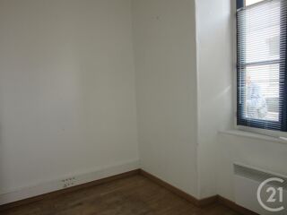  Appartement à louer 1 pièce 35 m²
