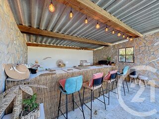  Maison � vendre 6 pi�ces 215 m�