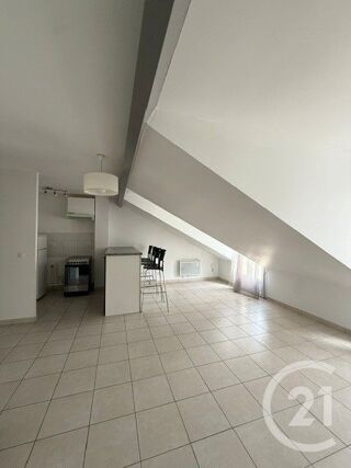  Appartement à louer 2 pièces 36 m²