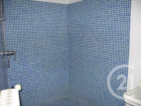  Appartement � louer 4 pi�ces 150 m�