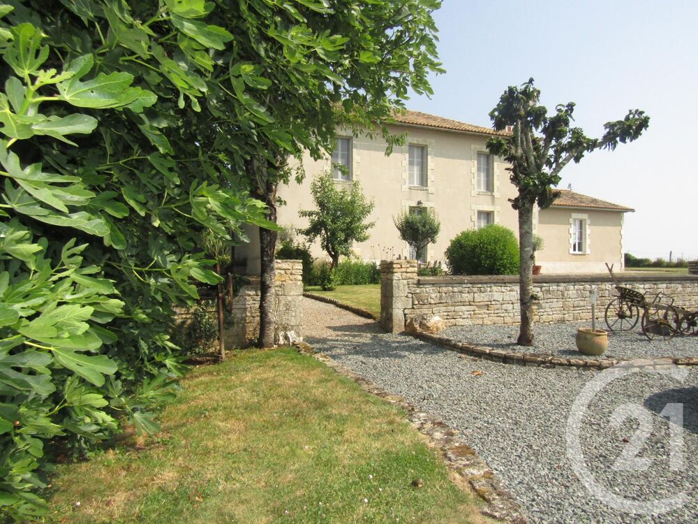 L'agence Century 21 de Chef-Boutonne vous présente cette....