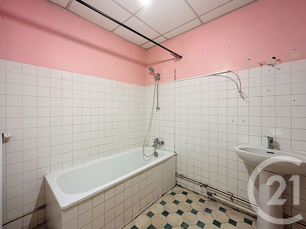 vente Immeuble - 300 m² Chantelle (03140)