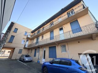  Immeuble à vendre 755 m²